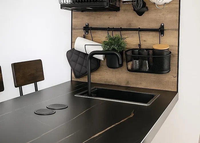 Blackforest شقة روست