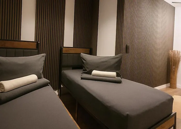 Blackforest شقة روست